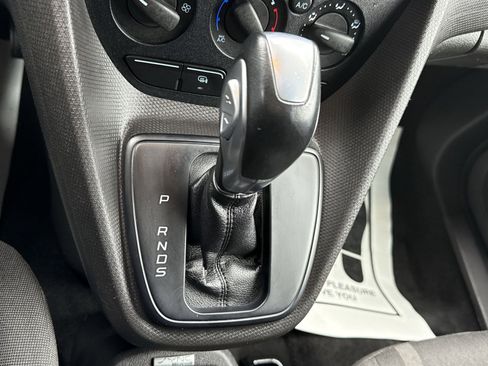 Used 2014 Ford Transit Connect XLT image 21