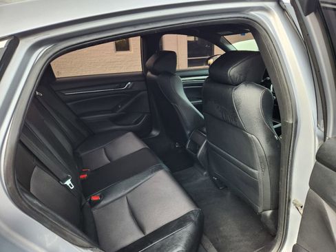 Used 2019 Honda Accord Sport image 12