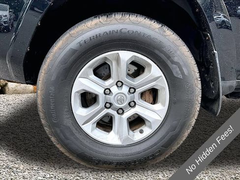 Used 2018 Toyota 4Runner SR5 Premium AWD/4WD image 8