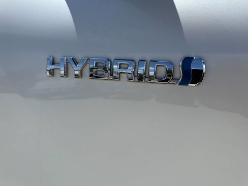 Used 2021 Toyota Highlander Platinum image 10