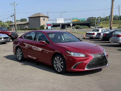 Used 2019 Lexus ES 350 FWD image 2