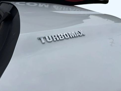 Used 2024 Chevrolet Silverado 1500 Custom image 11