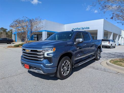 Used 2024 Chevrolet Silverado 1500 High Country image 4