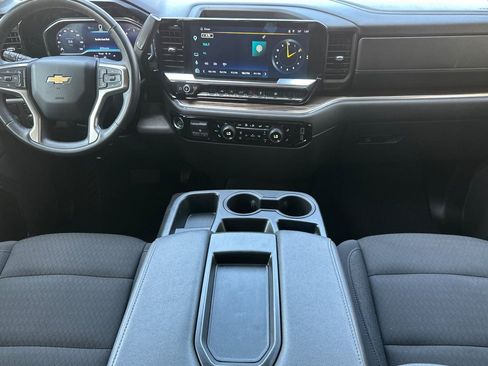 Used 2025 Chevrolet Silverado 1500 LT RWD image 13