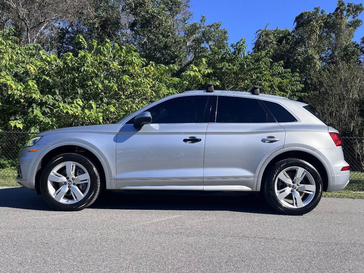 Used 2018 Audi Q5 2.0T Premium Plus w/ Premium Plus Package AWD/4WD image 5