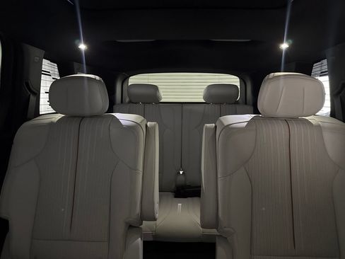 Certified 2026 Cadillac Vistiq Sport AWD/4WD image 15