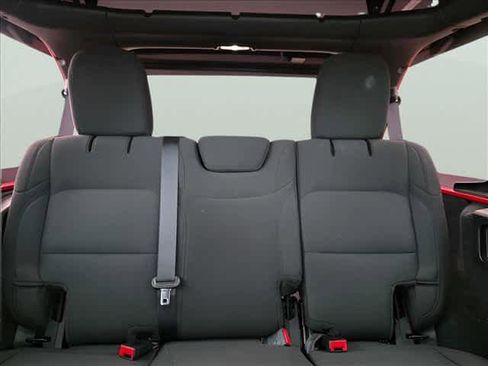 Used 2022 Jeep Wrangler Unlimited Sport image 20