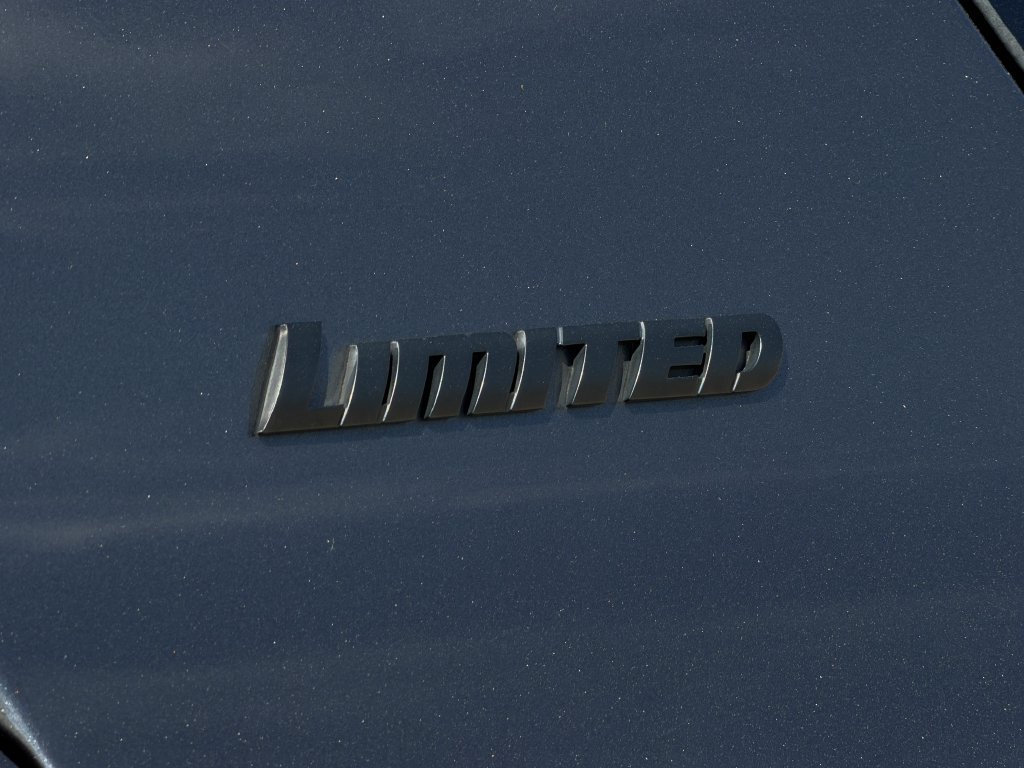 Used 2019 Toyota 4Runner Limited RWD image 10