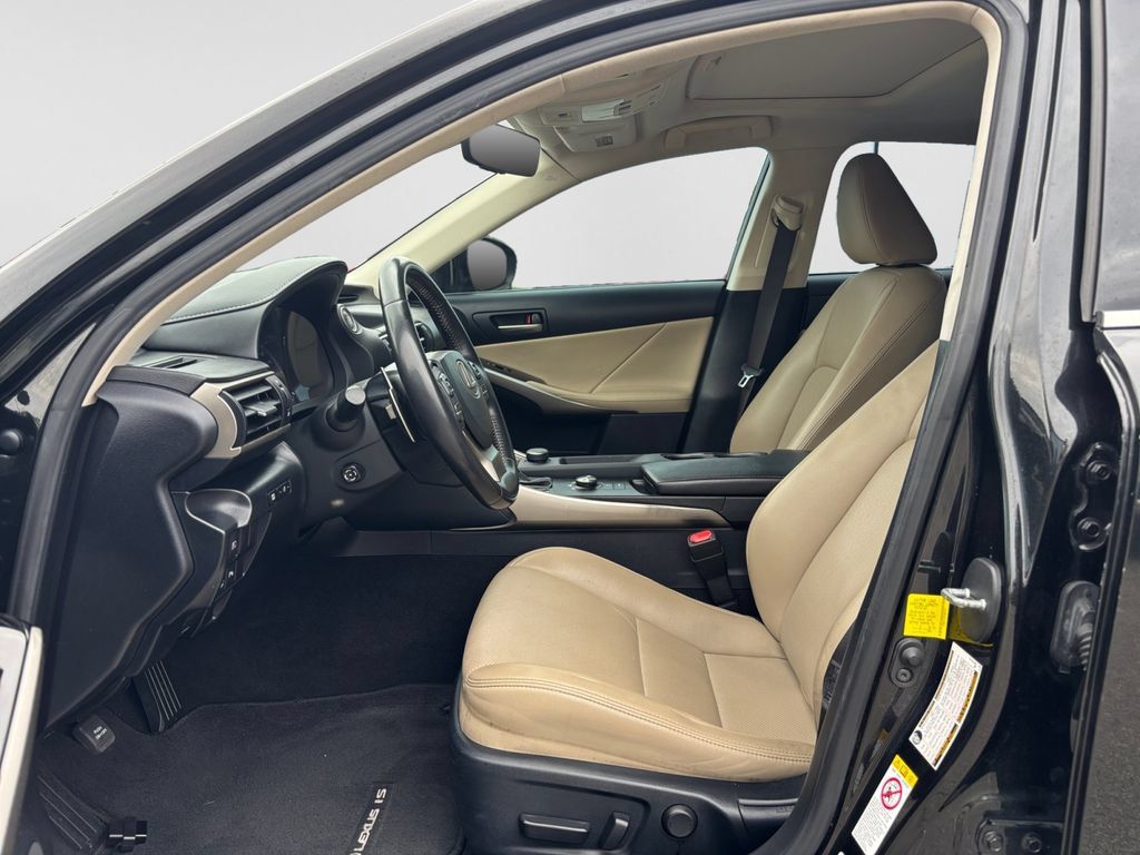 Used 2019 Lexus IS 300 w/ Premium Package RWD image 10