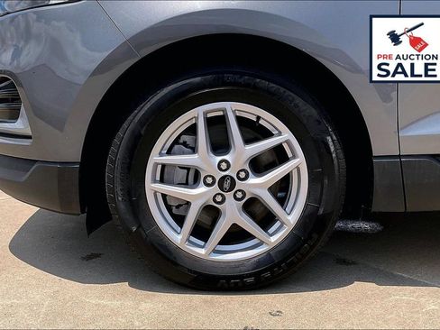 Used 2024 Ford Edge SEL AWD/4WD image 9