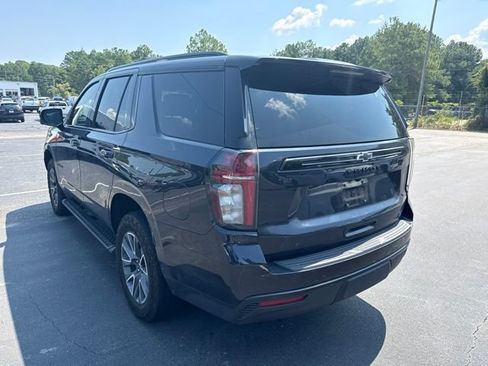 Used 2024 Chevrolet Tahoe Z71 w/ Luxury Package AWD/4WD image 3