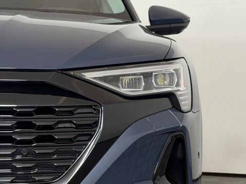 Used 2024 Audi Q8 e-tron Premium Plus w/ Premium Plus Package AWD/4WD image 11