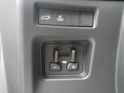 Certified 2025 Lexus LX 700h Luxury w/ Appearance Package AWD/4WD image 18