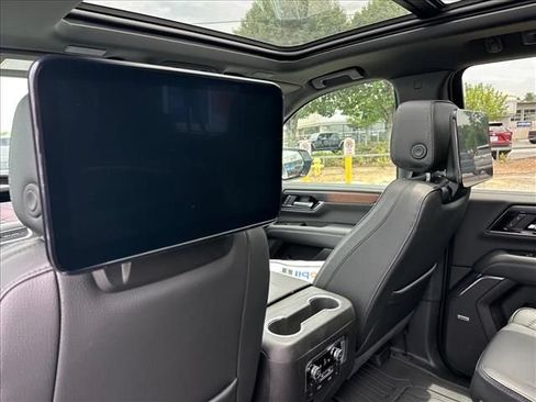 New 2026 GMC Yukon XL Denali w/ Denali Reserve Package AWD/4WD image 26