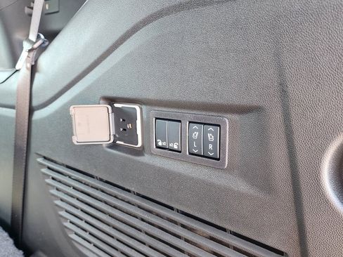 New 2026 GMC Yukon Elevation image 51