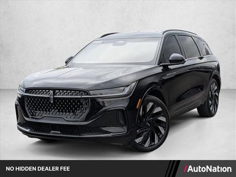 Used 2024 Lincoln Nautilus Reserve w/ Equipment Group 202A AWD/4WD image 1