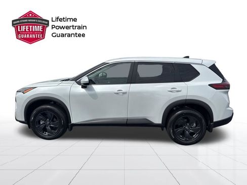New 2026 Nissan Rogue SV FWD image 8