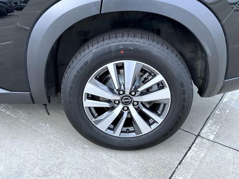 Used 2023 Nissan Pathfinder SL image 24