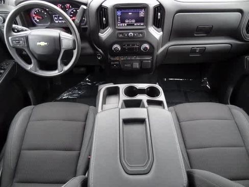 Used 2024 Chevrolet Silverado 1500 Custom image 11