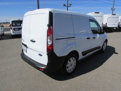 Used 2022 Ford Transit Connect XL image 6