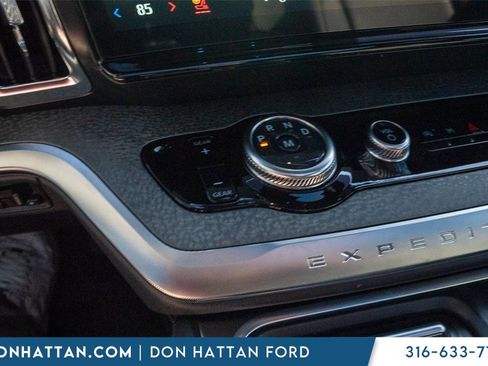 Used 2025 Ford Expedition Tremor image 9