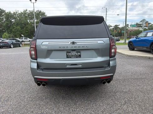 Used 2023 Chevrolet Suburban High Country RWD image 5