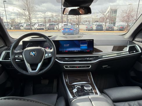 Used 2025 BMW X5 xDrive40i w/ Premium Package image 17