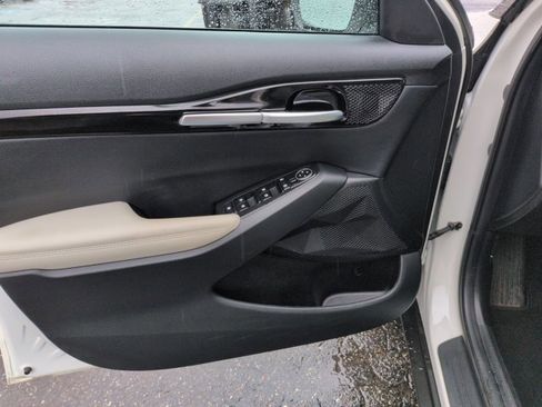 Used 2023 Kia Seltos EX image 10