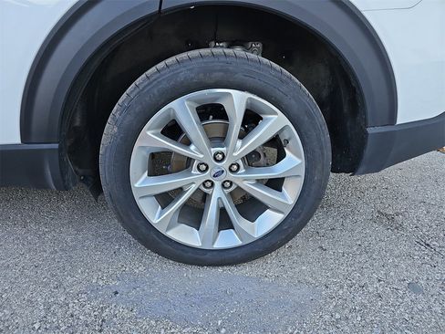 Used 2022 Ford Explorer Platinum w/ Equipment Group 601A image 36