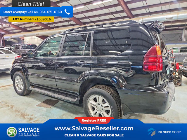 Used 2005 Lexus GX 470 w/ Preferred Accessory Pkg AWD/4WD image 3