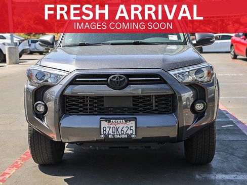 Used 2022 Toyota 4Runner SR5 Premium w/ Moonroof Package RWD image 1