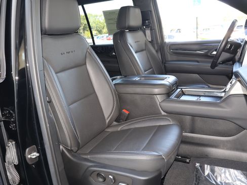 Used 2022 GMC Yukon Denali w/ Advanced Technology Package RWD image 25