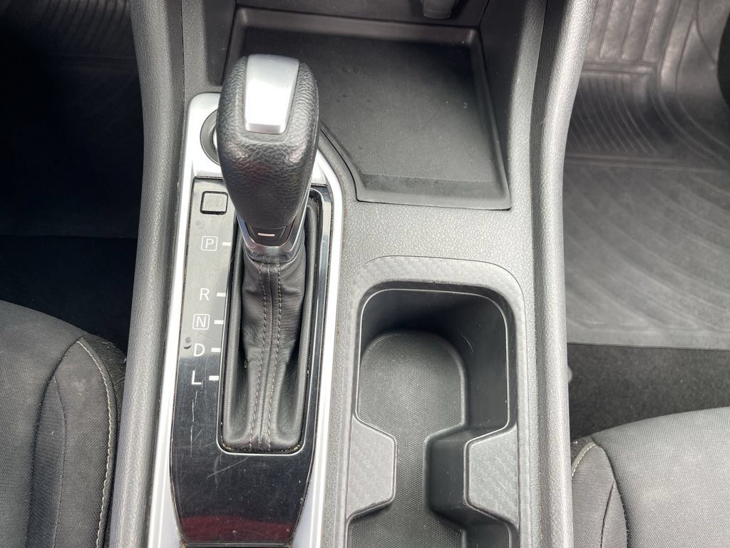 Used 2021 Nissan Sentra SV FWD image 15