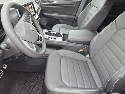 New 2026 Volkswagen Atlas Cross Sport SEL R-Line AWD/4WD image 11