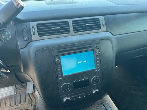 Used 2010 Chevrolet Avalanche LTZ AWD/4WD image 12
