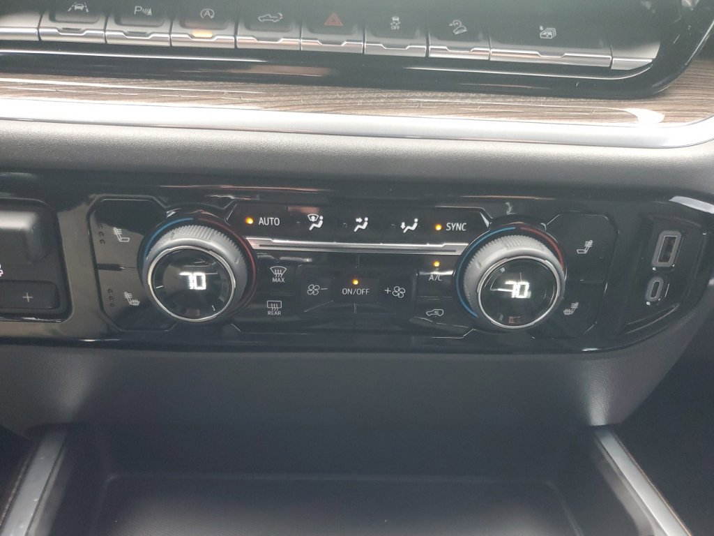 Used 2025 Chevrolet Silverado 1500 LT Trail Boss AWD/4WD image 27