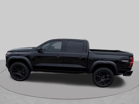 Used 2023 Chevrolet Colorado Trail Boss w/ Advanced Trailering Package AWD/4WD image 7
