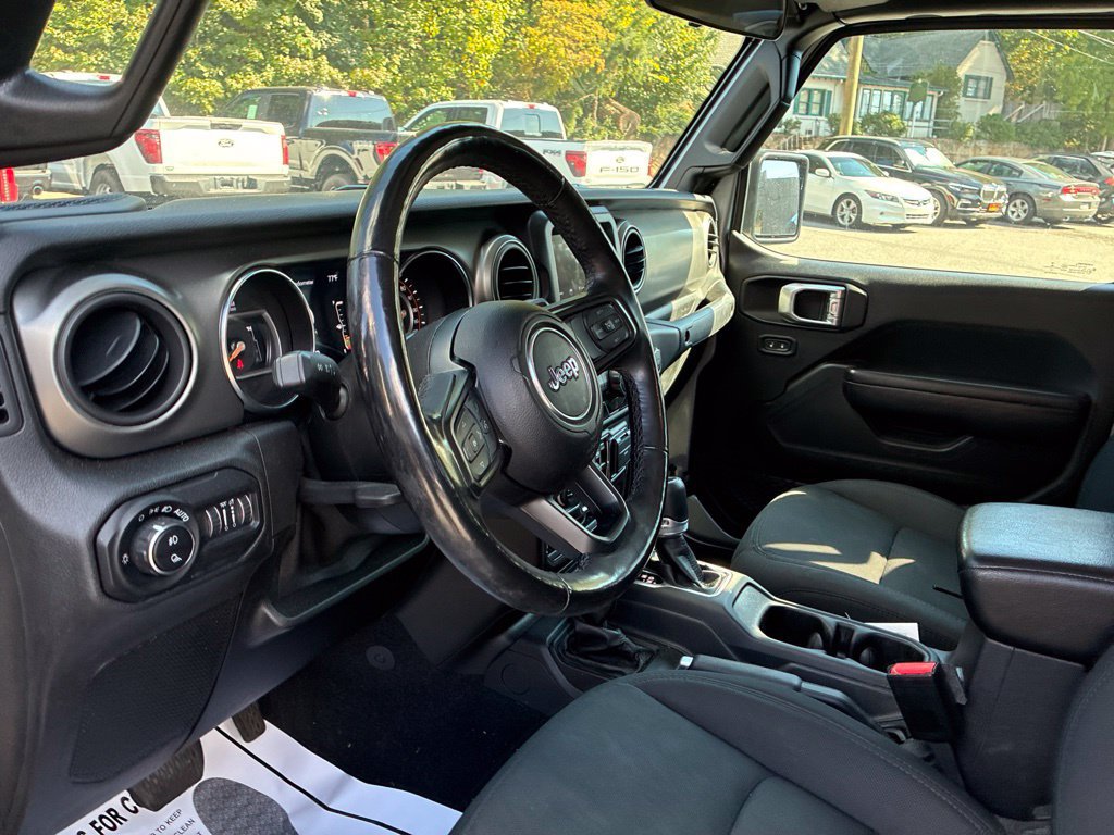 Used 2021 Jeep Gladiator Sport AWD/4WD image 7