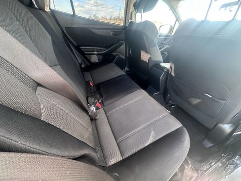 Used 2019 Subaru Crosstrek 2.0i w/ Eyesight System image 5