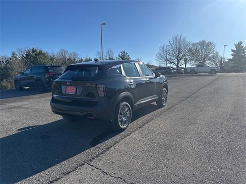 New 2026 Nissan Kicks S image 4