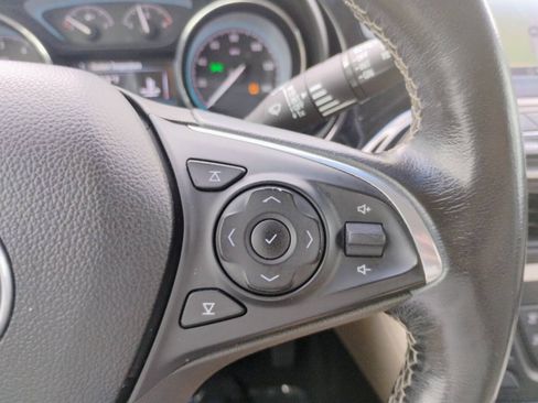Used 2017 Buick Envision Essence FWD image 14