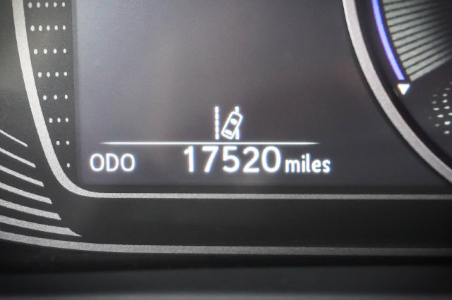 Used 2024 Lexus UX 250h FWD image 8