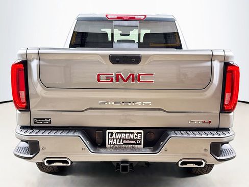 Used 2025 GMC Sierra 1500 AT4 w/ Technology Package image 4