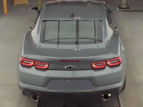 Used 2022 Chevrolet Camaro LT w/ Technology Package image 5