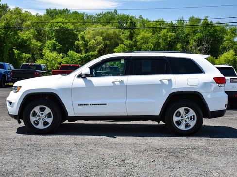 Certified 2017 Jeep Grand Cherokee Laredo w/ Quick Order Package 23E AWD/4WD image 6