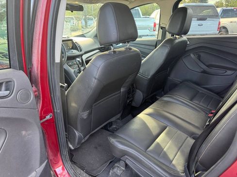 Used 2015 Ford Escape SE w/ Equipment Group 201A AWD/4WD image 13