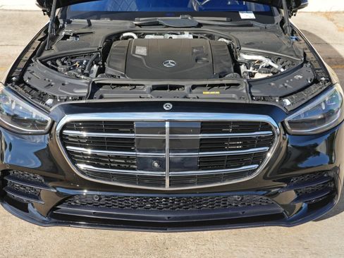Used 2021 Mercedes-Benz S 580 4MATIC Sedan w/ AMG Line image 8