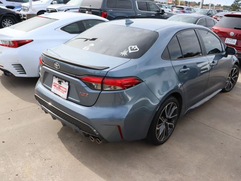 Used 2021 Toyota Corolla XSE image 10