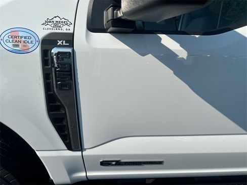 New 2026 Ford F350 XL w/ XL Chrome Package image 9