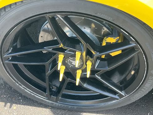 Used 2017 Chevrolet Camaro LT image 21